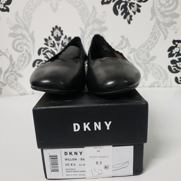 dkny scalloped flats